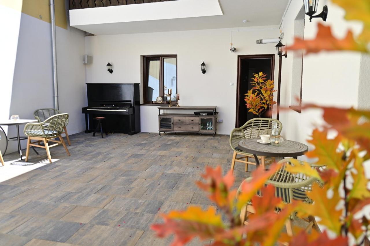 Apartments In The Heart Of Sibiu Exterior photo