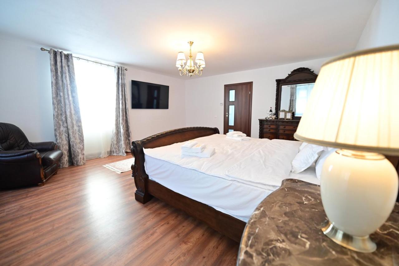Apartments In The Heart Of Sibiu Exterior photo